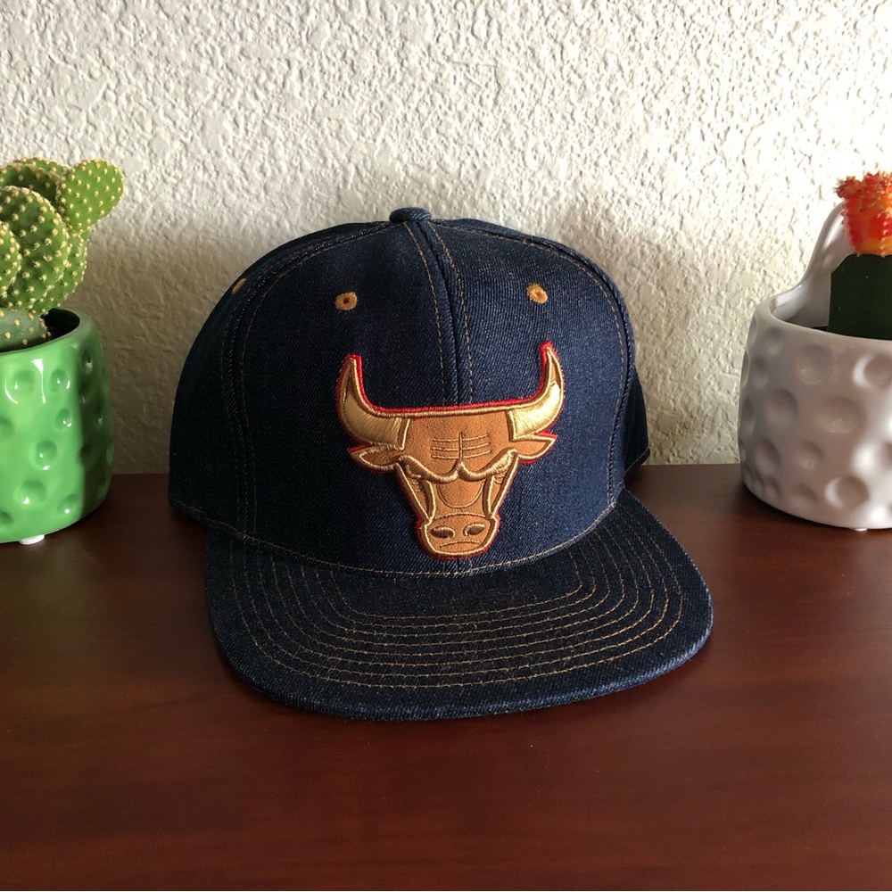 Mitchell & Ness Chicago Bulls Denim Fitted Cap Size 7 3/8
